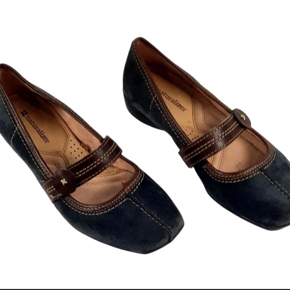 Naturalizer Women's Referee Mary Jane flat. navy suede/brown leather trim Sz 6 - Picture 4 of 5